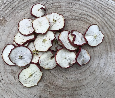 Dried appple slices