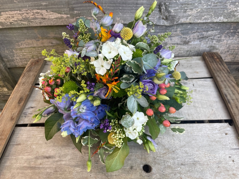 Compostable posy on moss