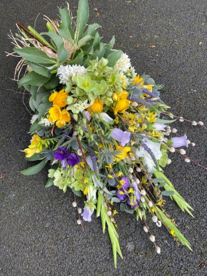 Spring flower tied sheaf