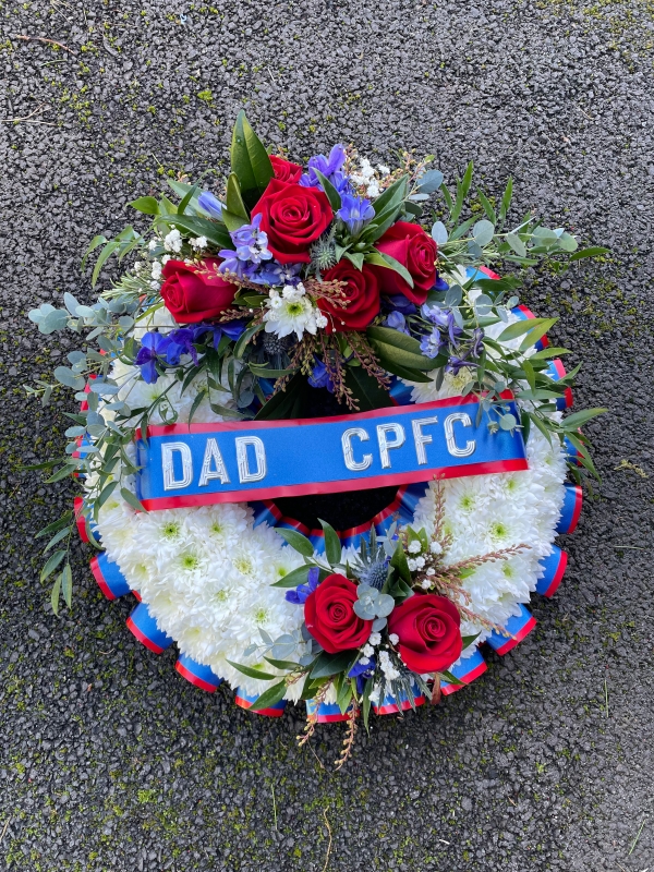 Wreath with banner