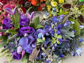 Rainbow wreath with birds