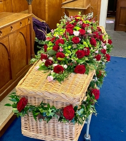 Foliage casket garland